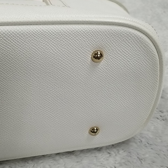 Dooney and Bourke white shoulder bag - Picture 3 of 9